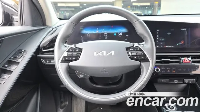 Kia Niro — Фото автомобиля 13