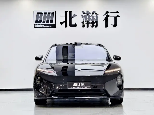 Nio ET5 Touring — Фото автомобиля 2