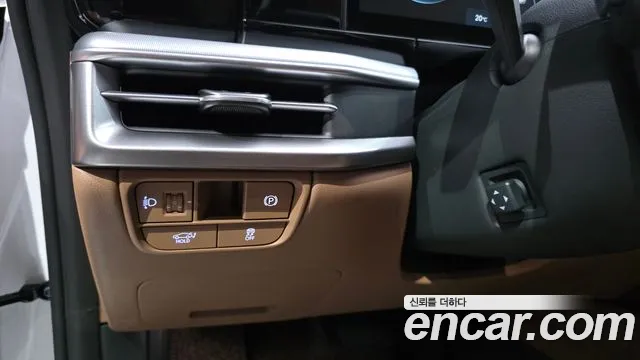 Hyundai Grandeur GN7 — Фото автомобиля 22