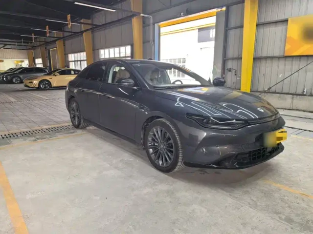 Leapmotor C01 — Фото автомобиля 3