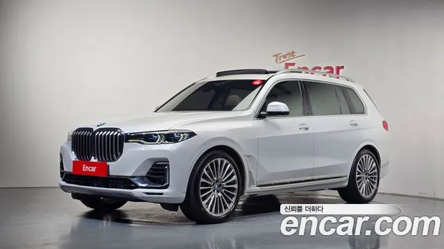 BMW X7 — Фото автомобиля 3