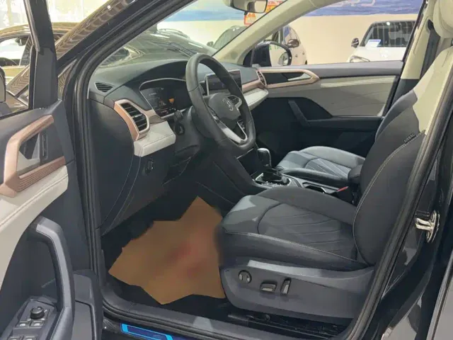 Volkswagen Tharu — Фото автомобиля 17
