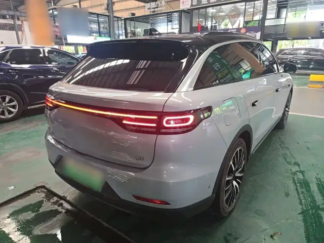 Leapmotor C11 — Фото автомобиля 4