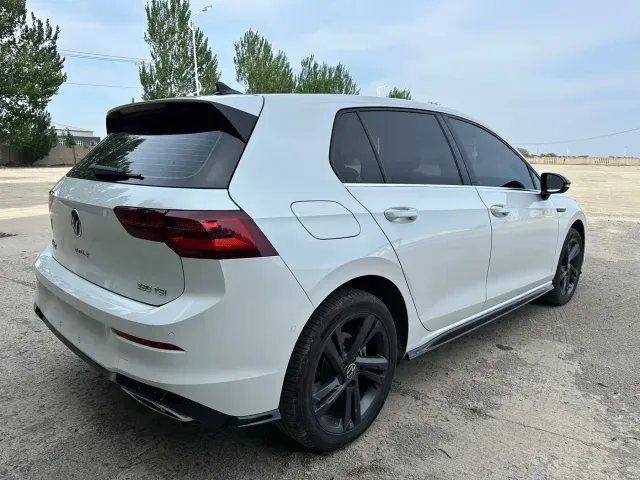 Volkswagen Golf — Фото автомобиля 19