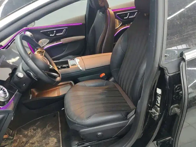Mercedes-Benz EQS — Фото автомобиля 10