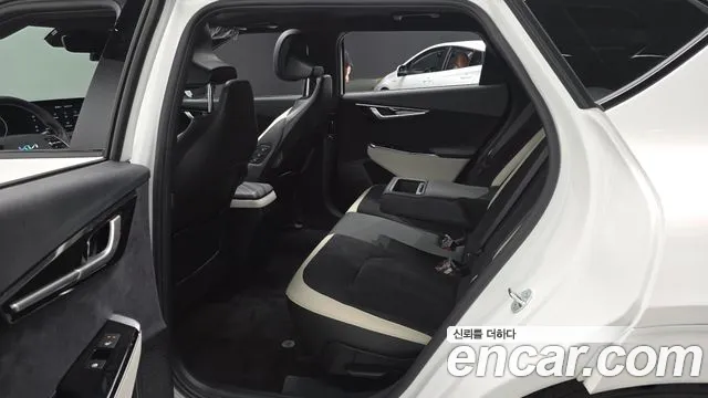 Kia EV6 — Фото автомобиля 17