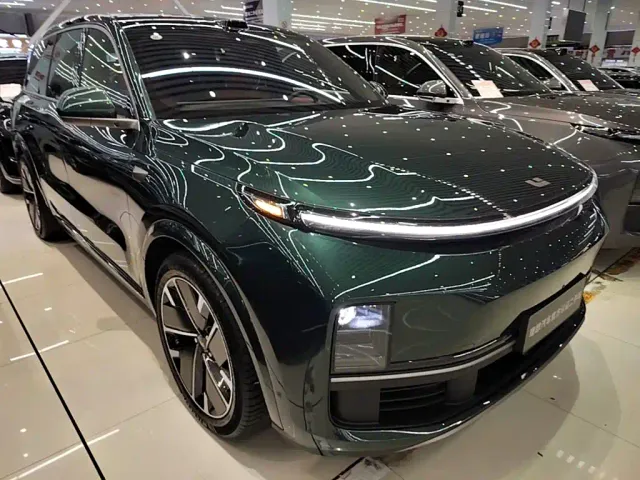 Li Auto L9 — Фото автомобиля 3