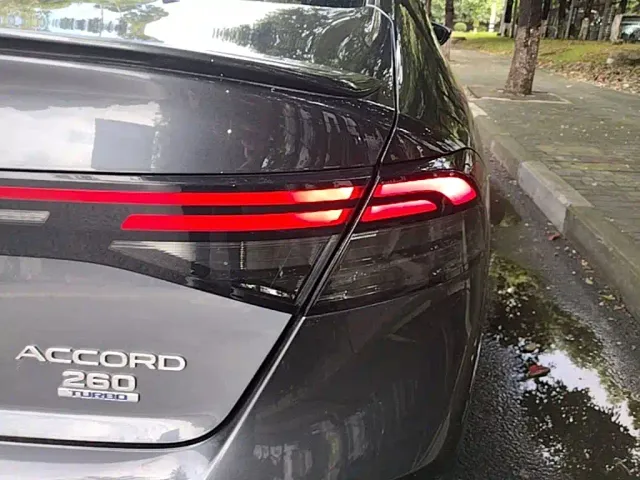 Honda Accord — Фото автомобиля 7