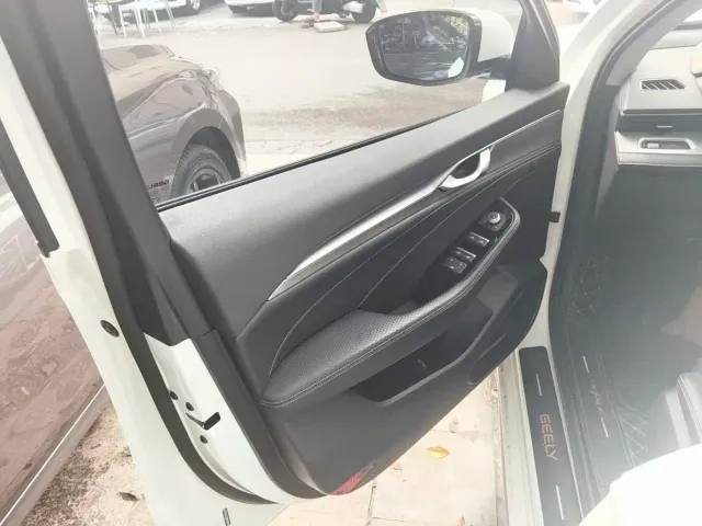 Geely Xingrui — Фото автомобиля 13