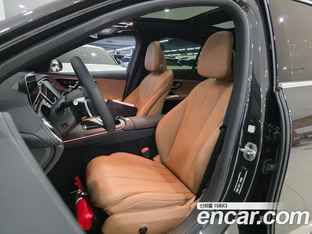 Mercedes-Benz E-Class W214 — Фото автомобиля 10