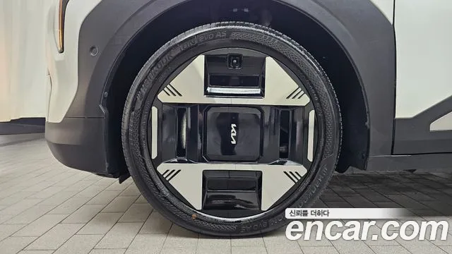 Kia EV3 — Фото автомобиля 4