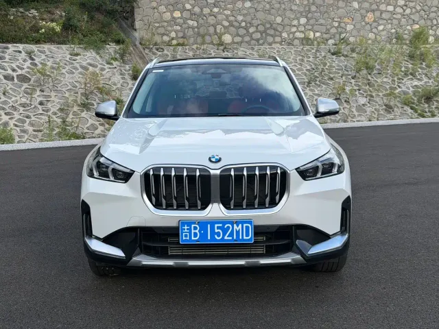BMW X1 — Фото автомобиля 2