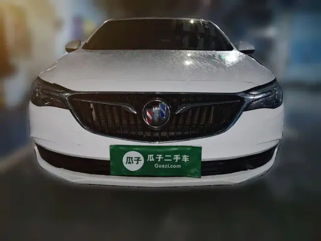 Buick Excelle — Фото автомобиля 2