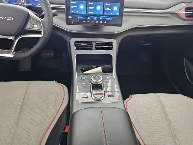 BYD Destroyer 05 2022 DM-i 55KM Premium — Фото автомобиля 16