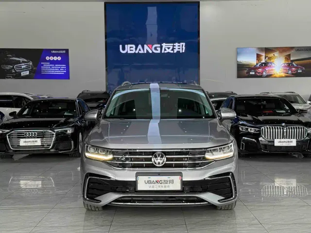 Volkswagen Tiguan L — Фото автомобиля 2