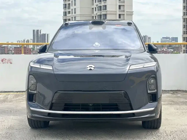 Nio ES8 — Фото автомобиля 3