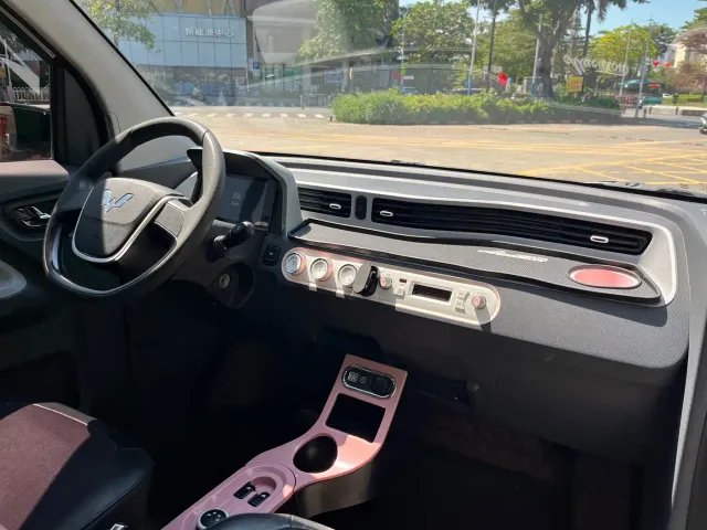 Wuling Hongguang Mini EV — Фото автомобиля 11