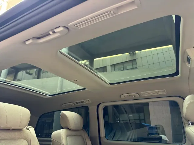 Mercedes-Benz V-Class — Фото автомобиля 24