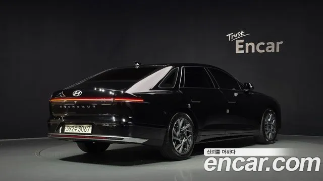 Hyundai Grandeur GN7 — Фото автомобиля 2