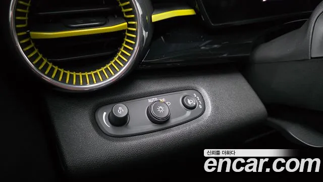 ChevroletGMDaewoo Trax Trax Кроссовер — Фото автомобиля 16