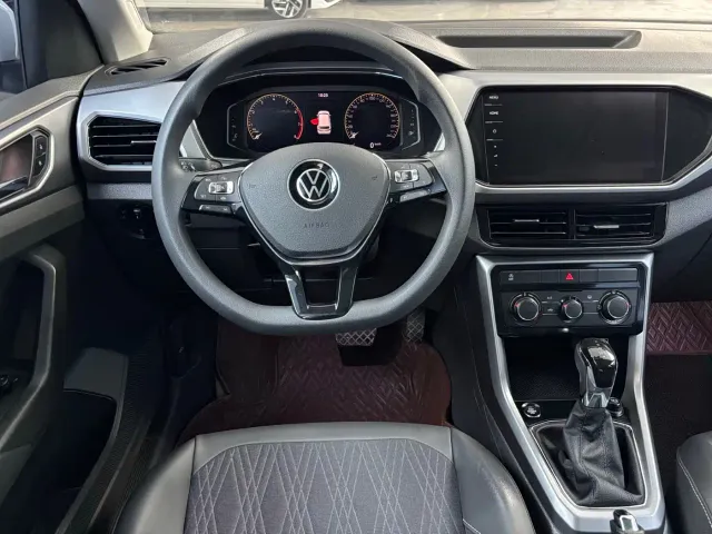 Volkswagen T-Cross — Фото автомобиля 6