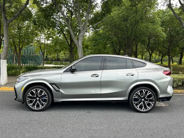 BMW X6 M — Фото автомобиля 3