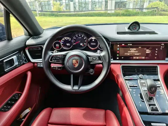 Porsche Panamera — Фото автомобиля 7