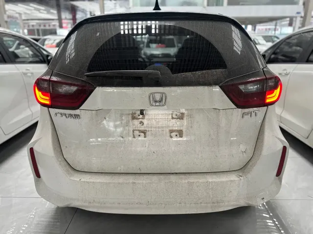 Honda Fit — Фото автомобиля 16