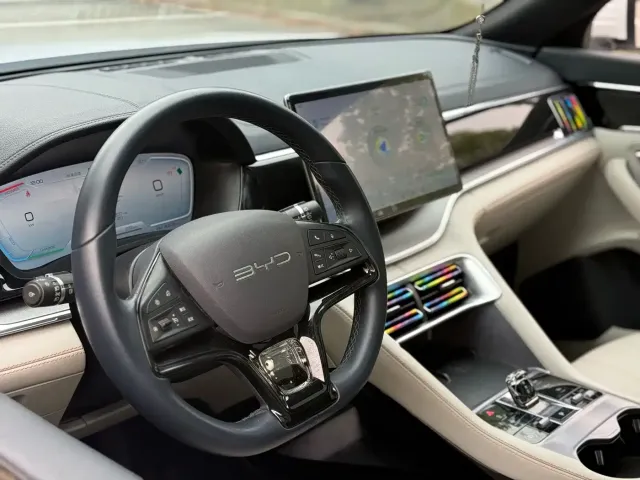 BYD Song PLUS PHEV 2023 Champion Edition EV 520KM Premium — Фото автомобиля 5