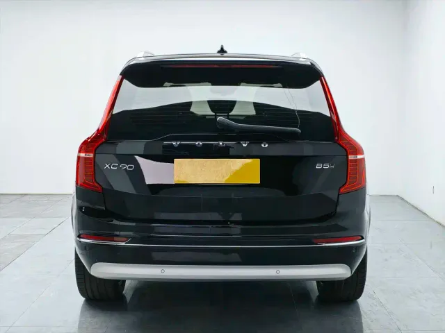 Volvo XC90 — Фото автомобиля 3
