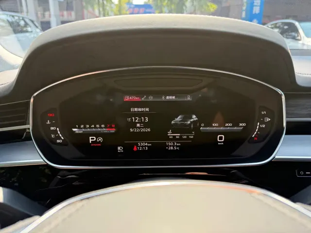 Audi A8 — Фото автомобиля 21