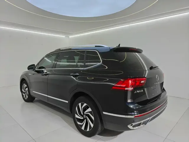 Volkswagen Tiguan L — Фото автомобиля 6