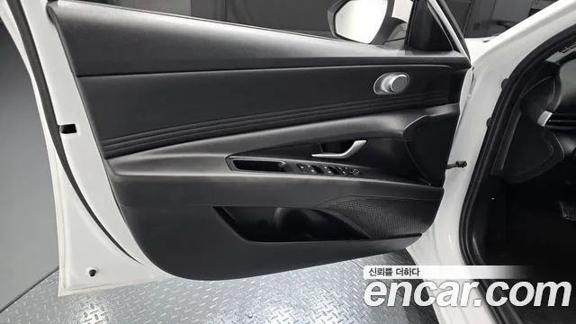 Hyundai Avante CN7 — Фото автомобиля 24