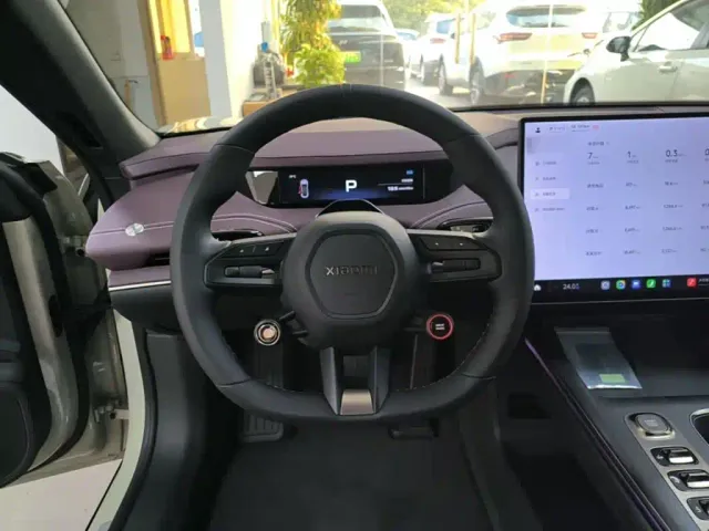 Xiaomi SU7 — Фото автомобиля 10