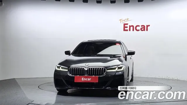 BMW 5 Series G30 — Фото автомобиля 3