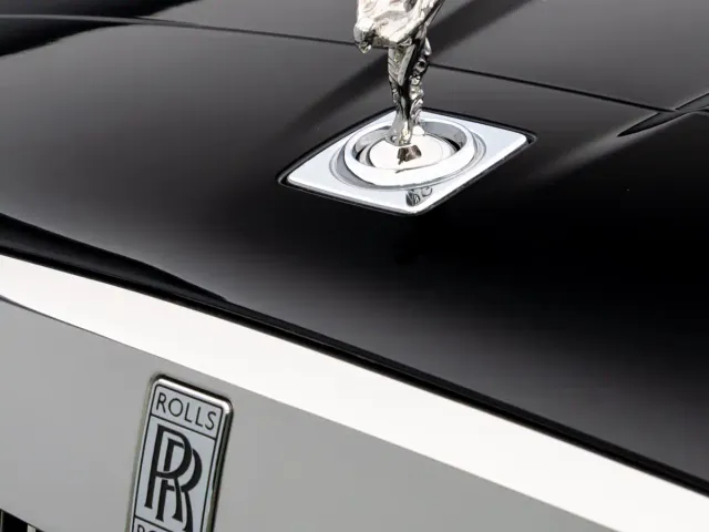 Rolls-Royce Cullinan — Фото автомобиля 3