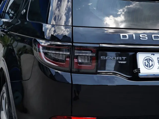 Land Rover Discovery Sport — Фото автомобиля 15