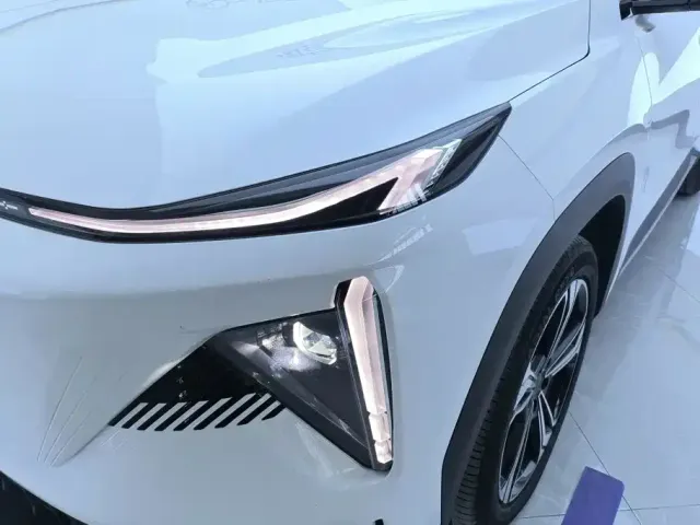 Geely Galaxy Galaxy L7 2024 1.5T 115km PLUS Soaring Dragon Edition — Фото автомобиля 5