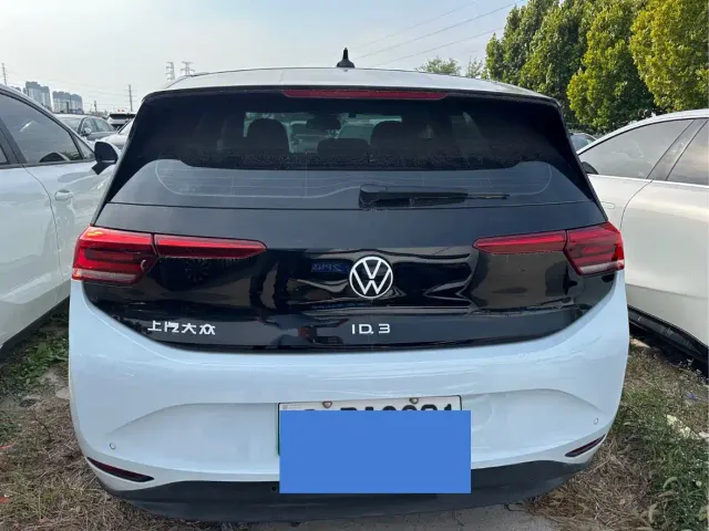 Volkswagen ID.3 — Фото автомобиля 11