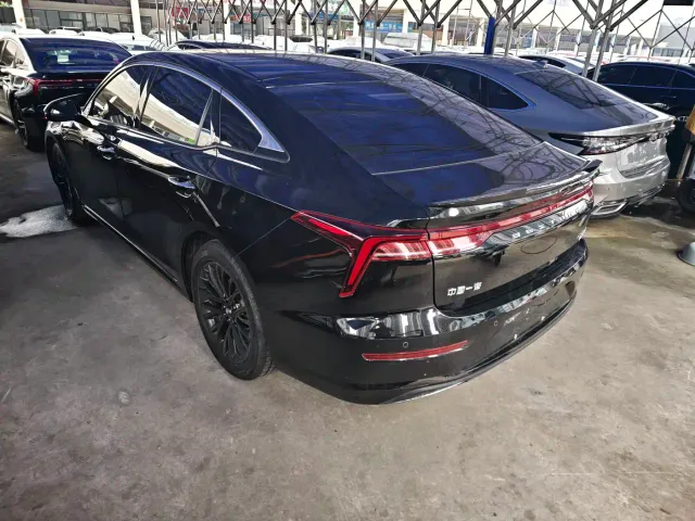 Bestune B70 — Фото автомобиля 15