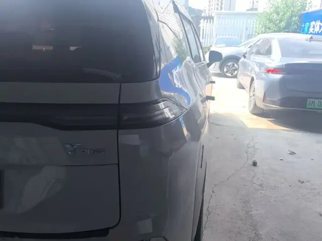 GAC Aion Y — Фото автомобиля 7