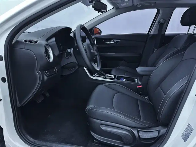 Kia K3 — Фото автомобиля 17