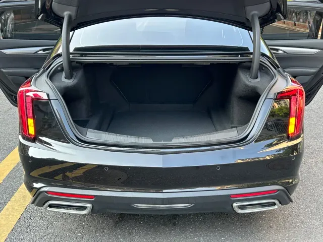 Cadillac CT5 — Фото автомобиля 15