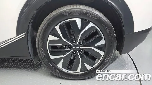 Kia EV6 — Фото автомобиля 5