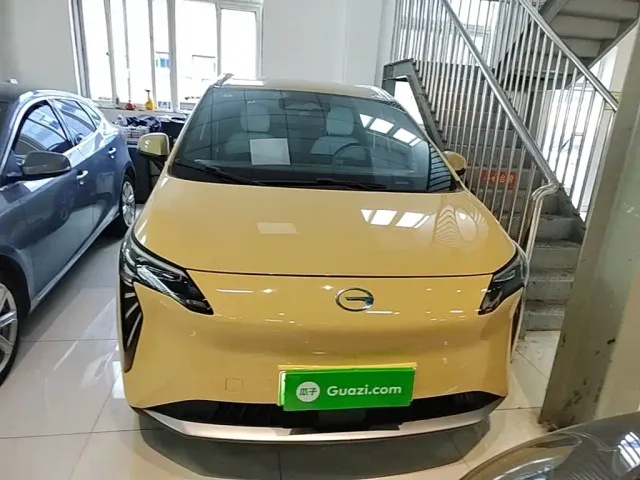 GAC Aion Y — Фото автомобиля 2