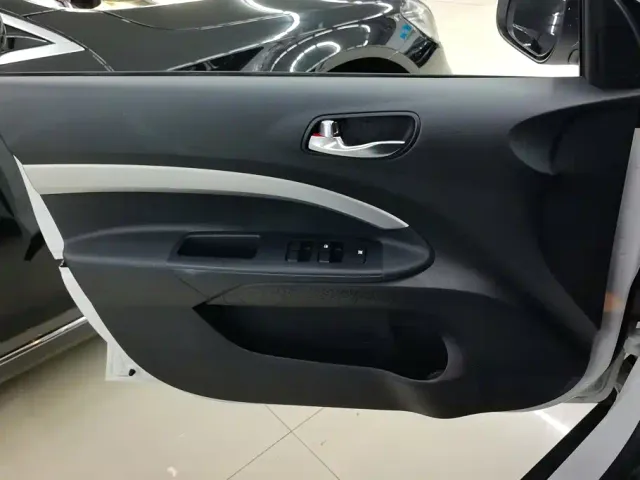 Kia KX1 2021 1.4L CVT Sunroof Version — Фото автомобиля 7