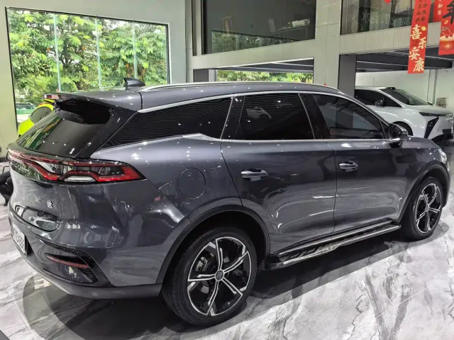 BYD Tang — Фото автомобиля 20