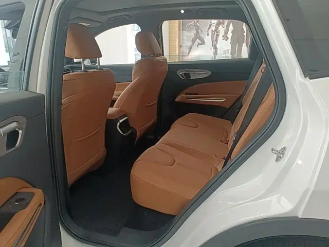 Bestune T90 — Фото автомобиля 16