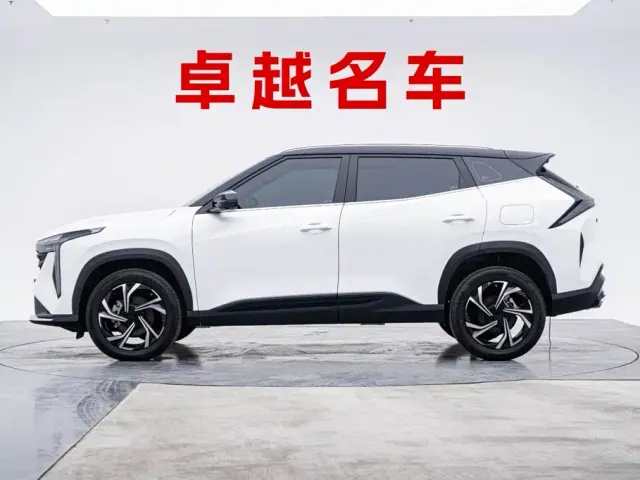 Geely Boyue — Фото автомобиля 8