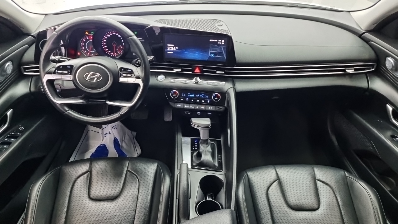 Hyundai Avante — Фото автомобиля 5